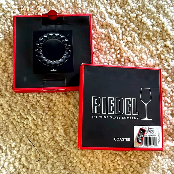 Set of 2 Riedel Wine Bottle Balloon Coasters - Picture 2 of 5